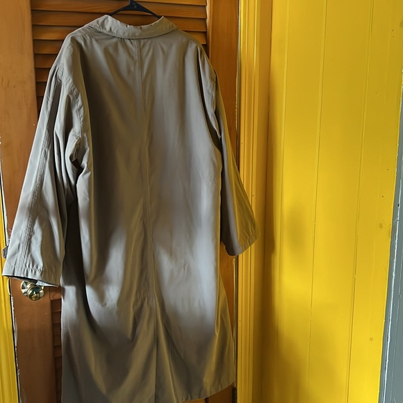 Orvis Large trenchcoat w removable wool blend liner - Picture 6 of 11